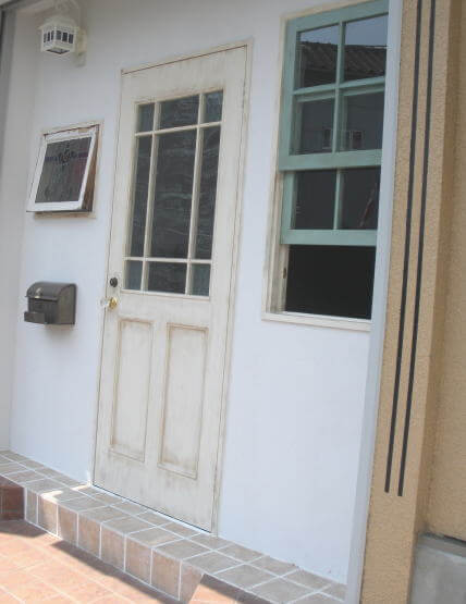 おしゃれ店舗ドア施工例