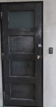 リビングに人気のアイアンドア