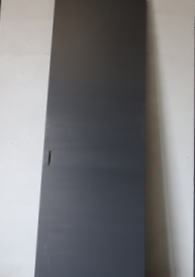 DIYでも使いやすいブラック木製ドア