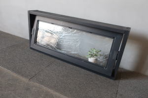 アウトレット販売の個性的な建材