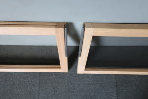 貴重なオーク材を使ったアウトレット窓