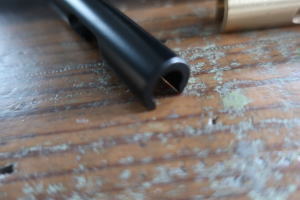 高い位置に照明を固定する際に便利なアジャスター