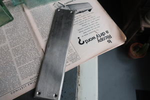 アンティーク風インテリアに合う押し板