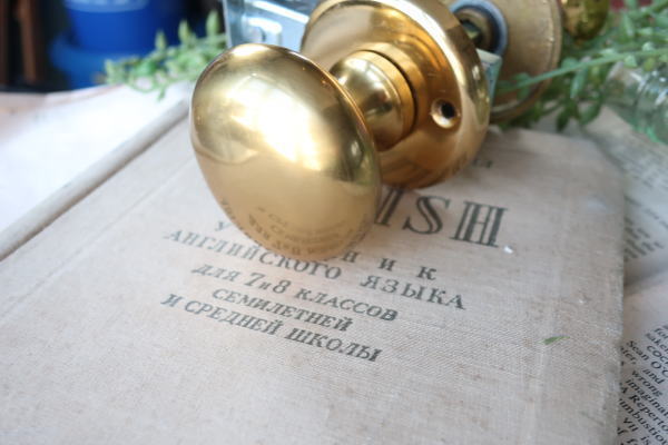 クラシックとモダンを融合した真鍮ドアノブ ks21,重厚感あるデザイン