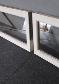 換気窓にも使えるホワイト窓