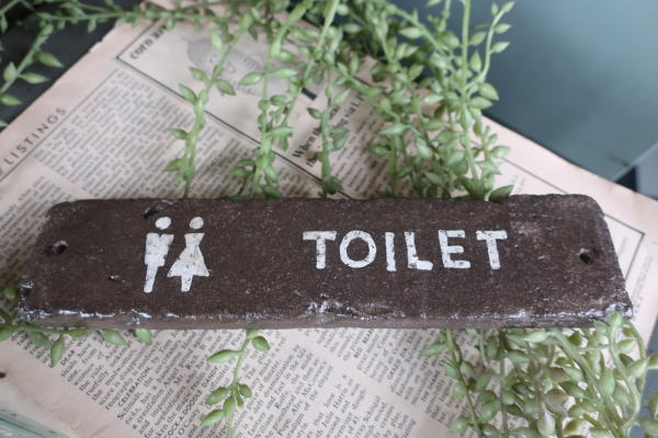 Toilet サイン タイル看板 アンティーク風 案内サイン 店舗内導線づくり