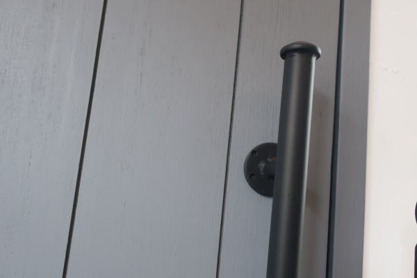 重厚なデザインが魅力の特価アイアンハンドル