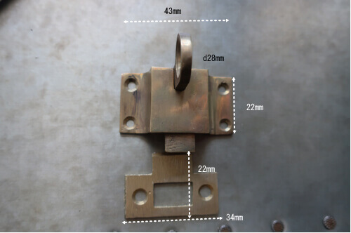 窓や扉に使いたいアンティーク金物