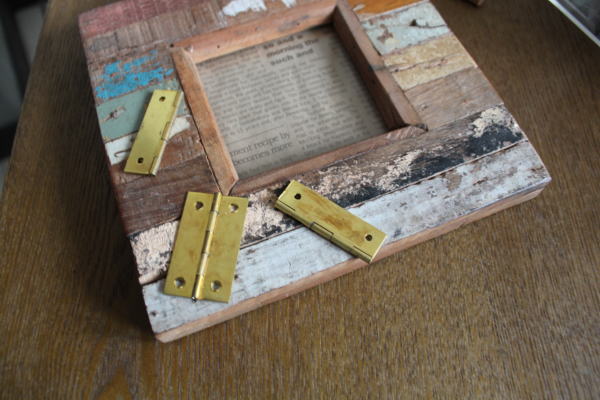 インテリア雑貨に使いたい小さなヒンジ