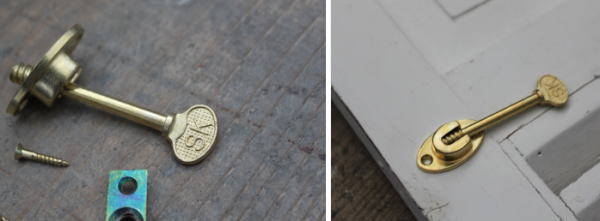 昭和レトロの扉の鍵