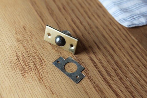 扉に便利なだるまラッチの販売