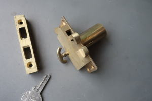 昔懐かしの昭和な金物販売