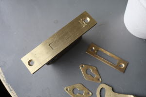 扉に使いたいオシャレなラッチキー