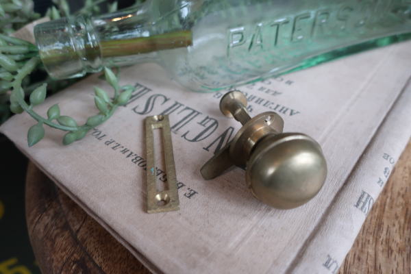 昭和レトロのおしゃれ金物