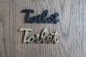 トイレドアのおしゃれなアクセント