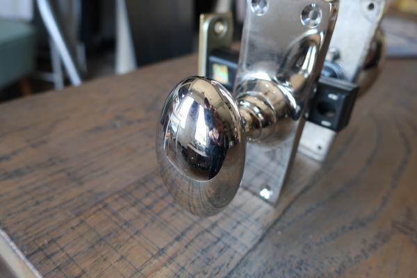 かっこいいシルバードアノブ