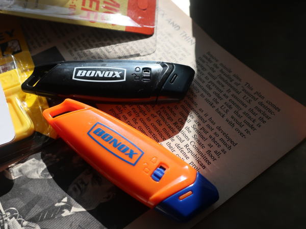おしゃれな輸入カッターの販売