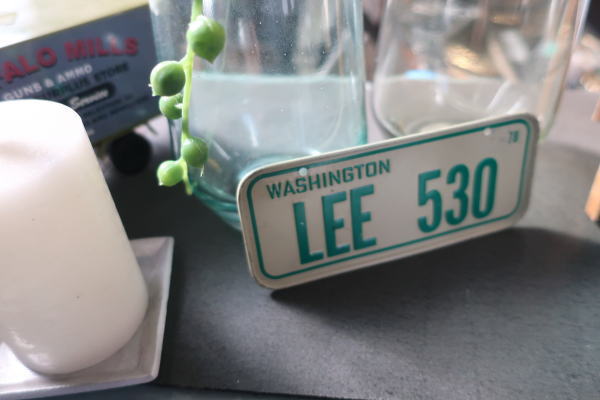 ミニカーのナンバープレート