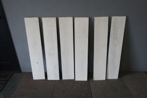 ショップのディスプレイ棚を作る