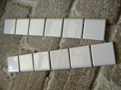 ホワイトタイルがかわいい