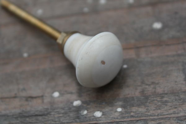 色んなシーンで活躍するシンプルなノブ