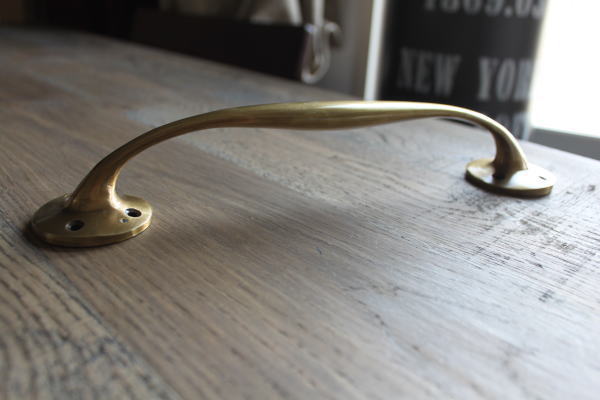 お洒落なアイアンドアハンドル