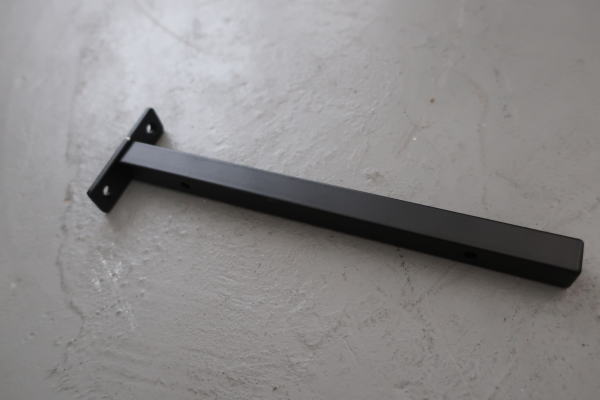 気に入った棚板と併せてほしいブラケット