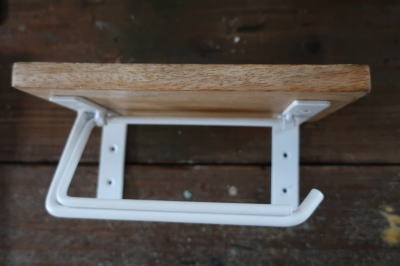 木とアイアンの紙巻き器