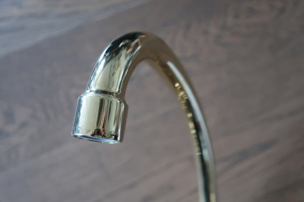 こだわりの空間にぴったりなブラスの蛇口