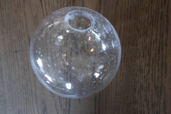 雰囲気有りのガラスシェード