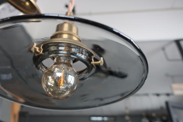 レトロ調のLED電球