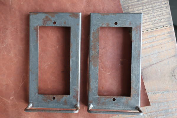 経年変化を楽しめるスイッチプレート