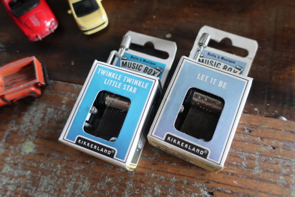 レトロなオルゴールMUSICBOX