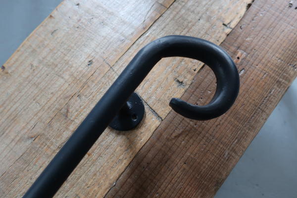 デザイン性のあるアイアンハンドル