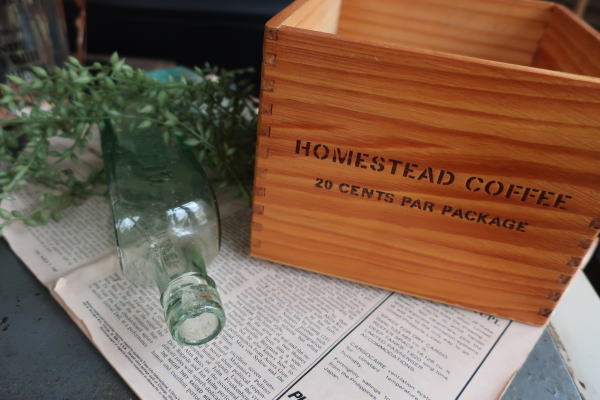 刻印がお洒落なウッドボックス