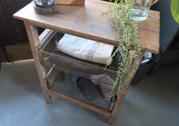 うちでも外でも使いたいウッドカウンター